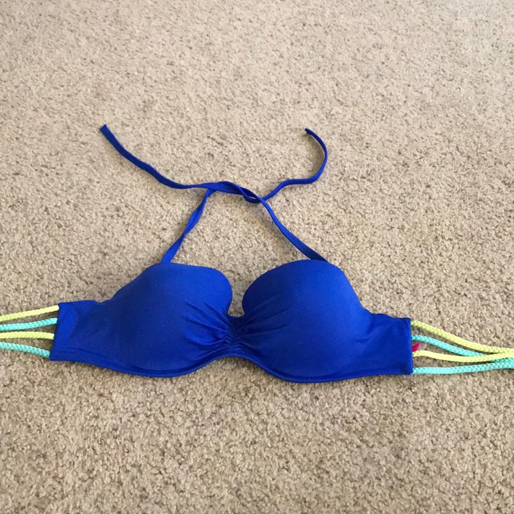 Bikini top